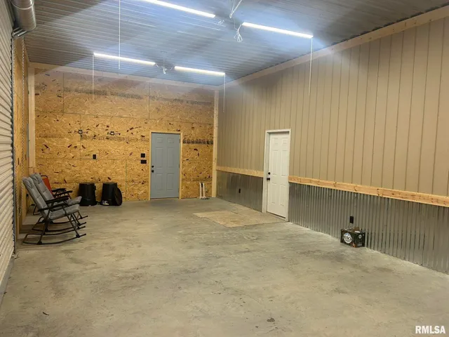 $275,000 | 40 Presley Loop, Golconda, IL 62938