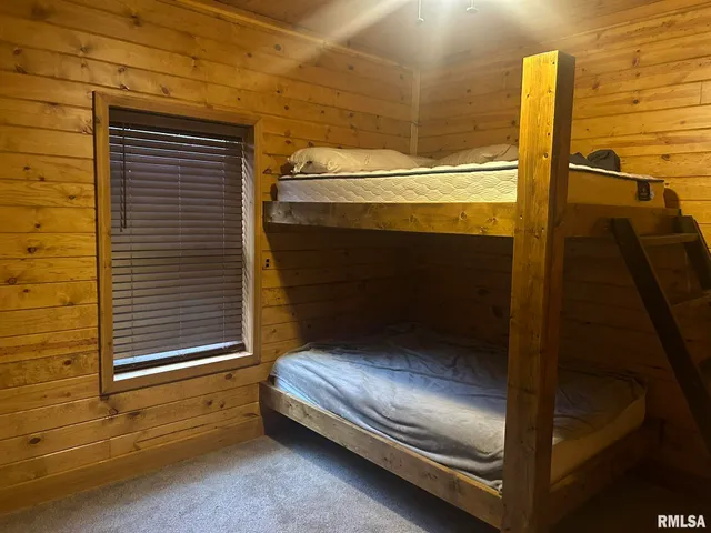 $275,000 | 40 Presley Loop, Golconda, IL 62938