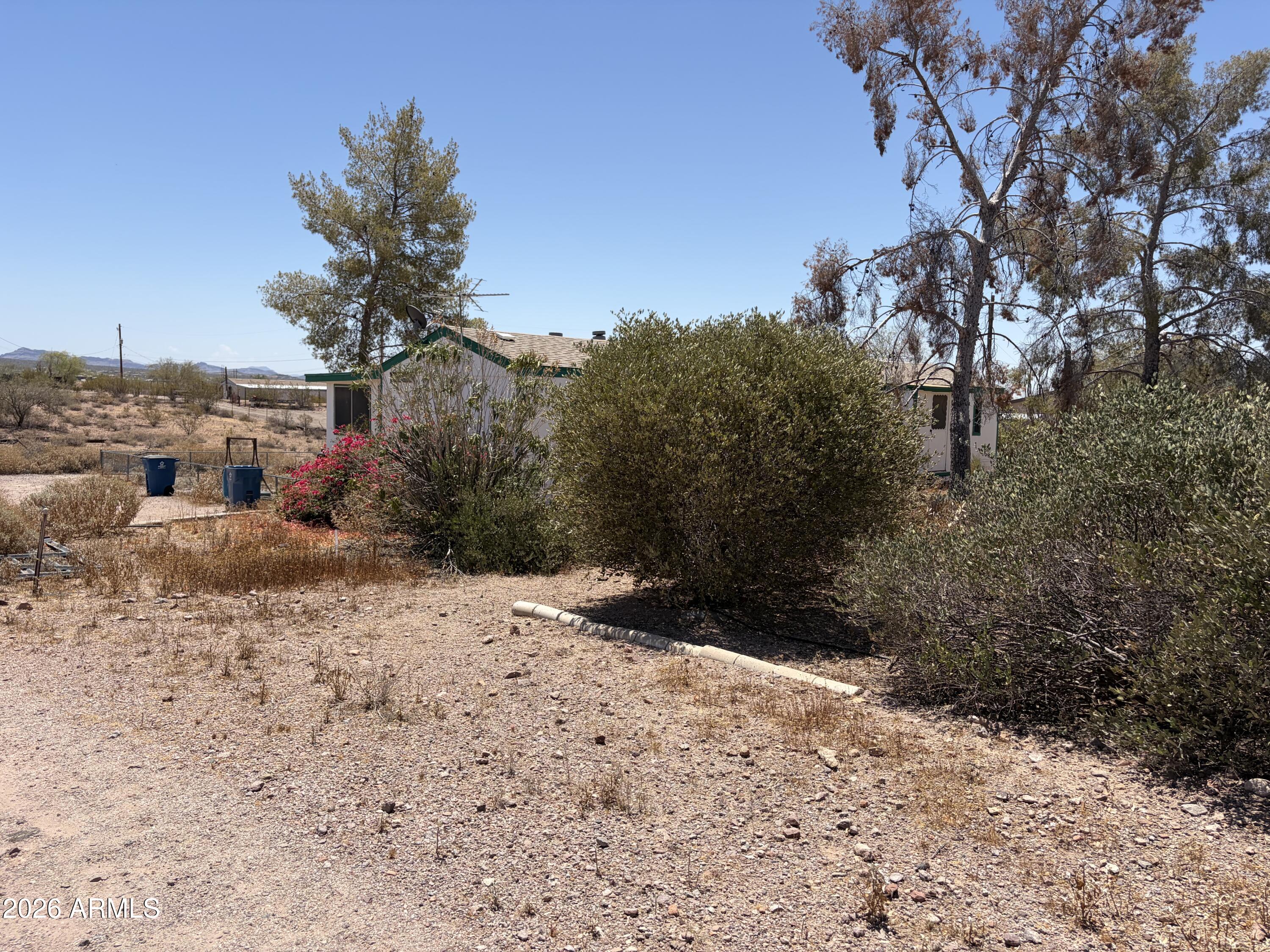 325 North Hilton Road Apache Junction, AZ 85119 - Photo 2 of 6