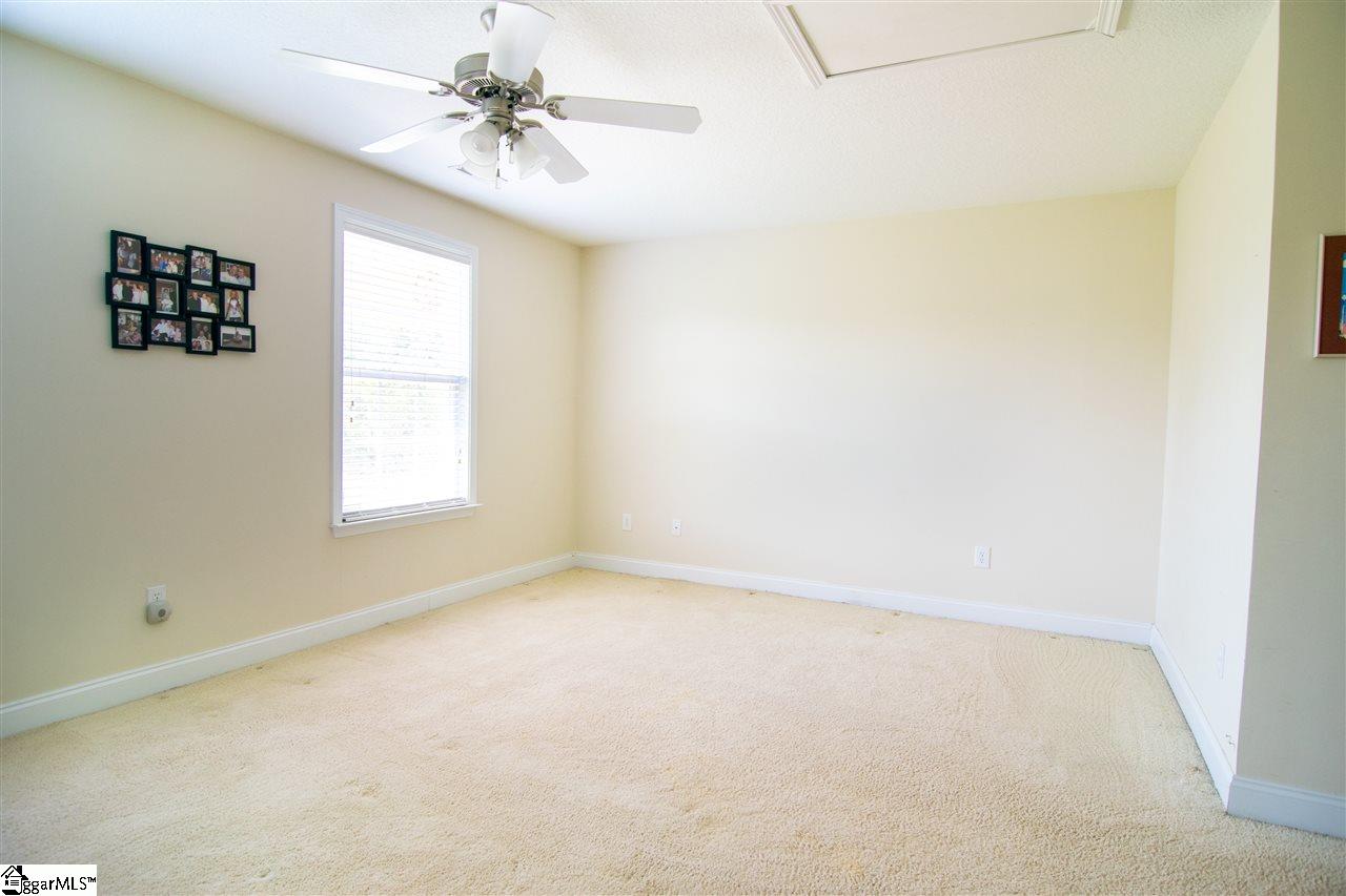 308 Kelly Farm Road Moore, SC 29369 - Photo 11 of 17