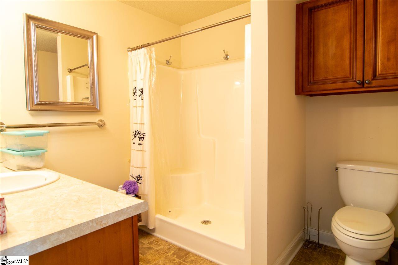 308 Kelly Farm Road Moore, SC 29369 - Photo 12 of 17