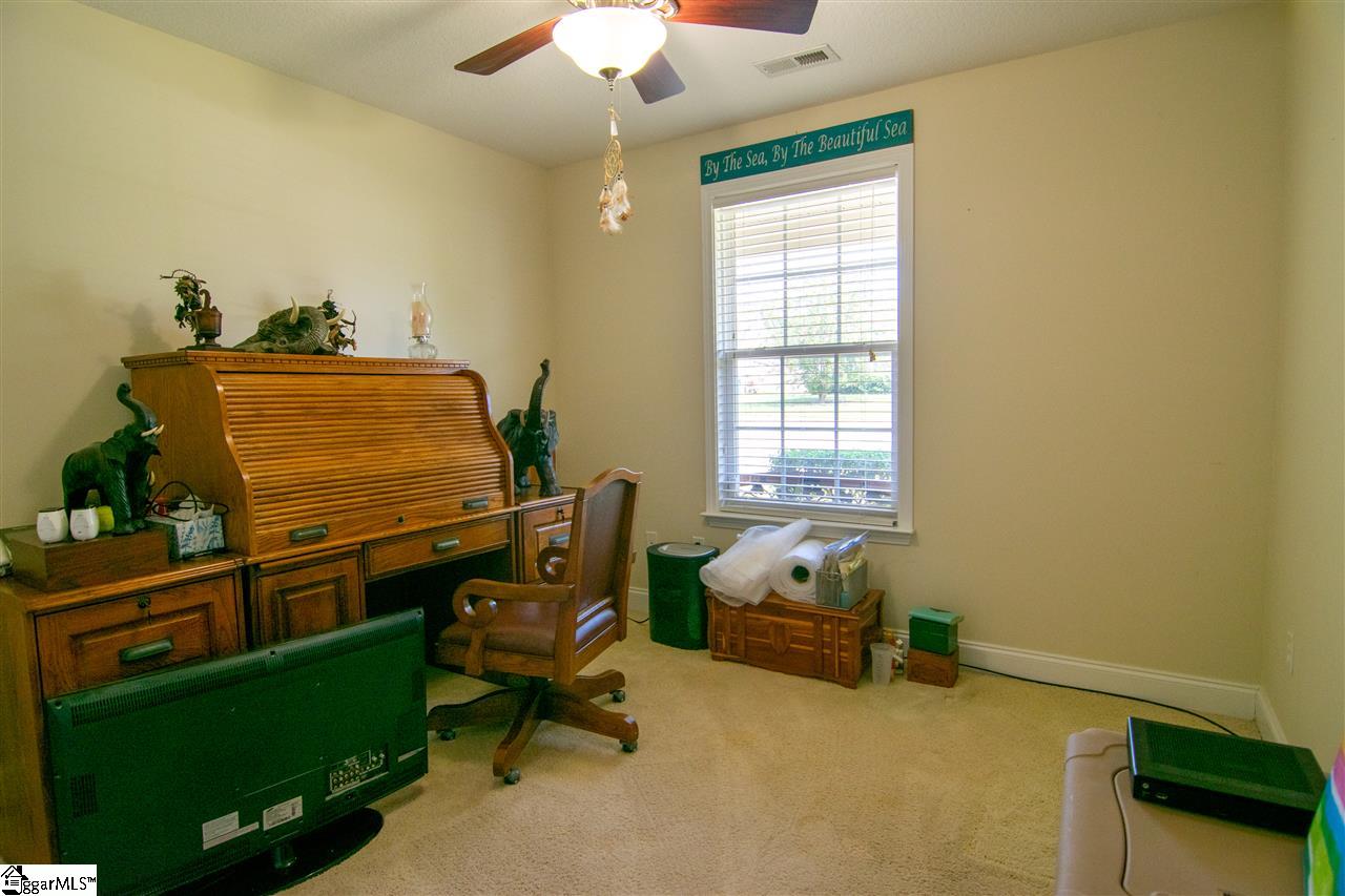 308 Kelly Farm Road Moore, SC 29369 - Photo 8 of 17