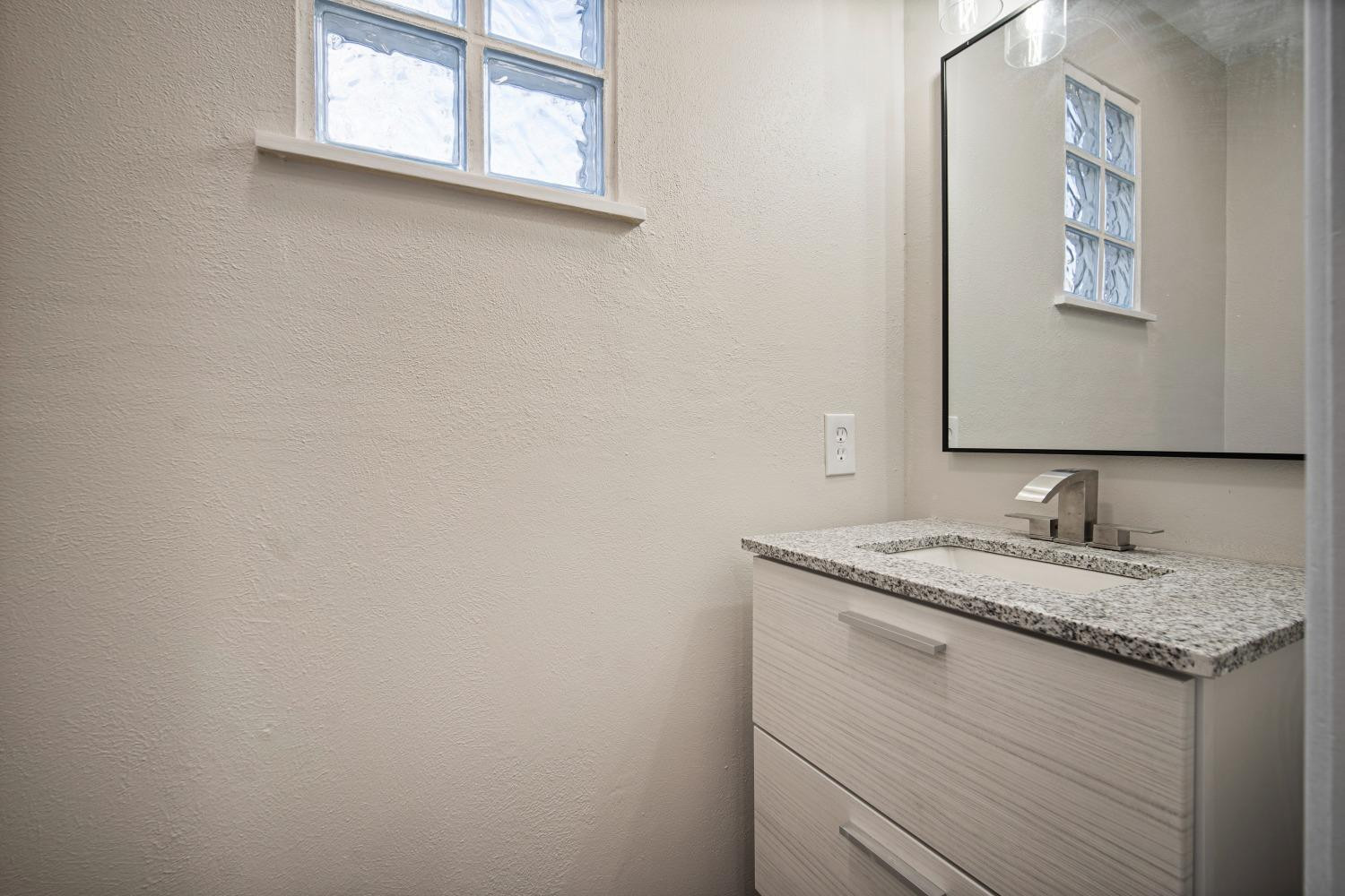 4914 12th Street Lubbock, TX 79416 - Photo 11 of 24 Photo 11