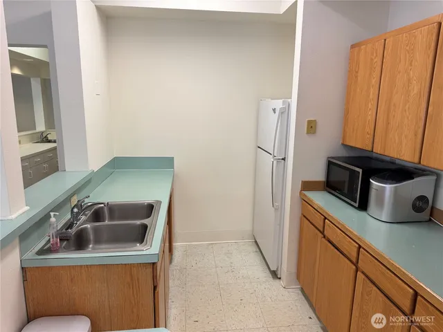 $1,600 | 51 Colwell Street, Port Hadlock, WA 98339