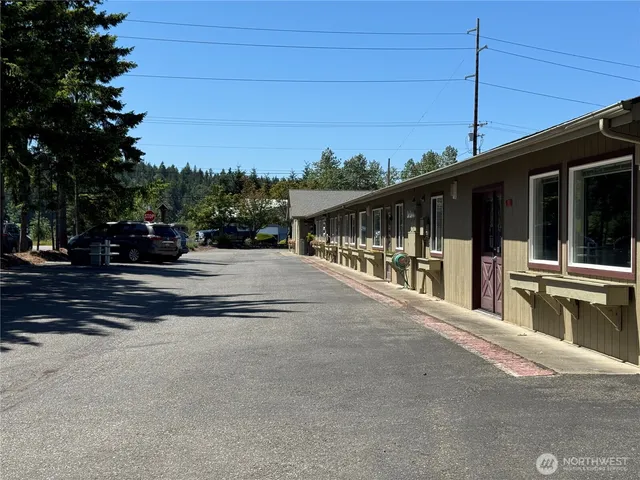 $1,600 | 51 Colwell Street, Port Hadlock, WA 98339