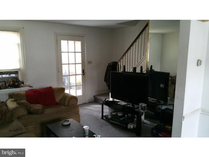 611 Copley Road Upper Darby, PA 19082 - Photo 2 of 10 Living Room