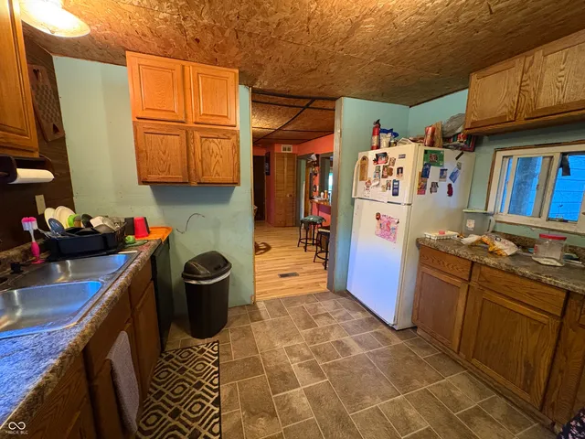 $60,000 | 10844 Private Road 570 West, Poland, IN 47868