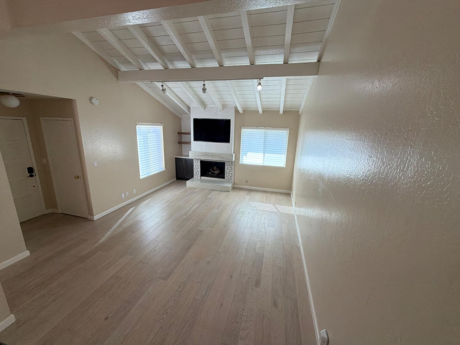 714 Timber Trail Pacific Grove, CA 93950 - Photo 4 of 32