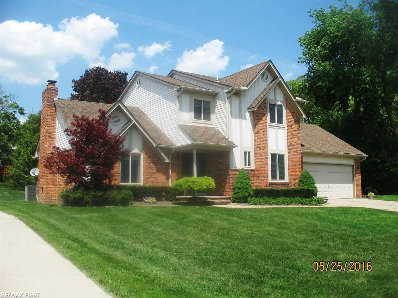 226 Slade Court Rochester Hills, MI 48307 - Photo 2 of 33