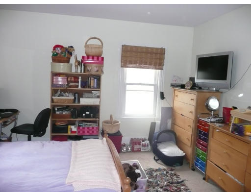 228 Springvale Avenue Everett, MA 02149 - Photo 15 of 18 Gallery Image 15