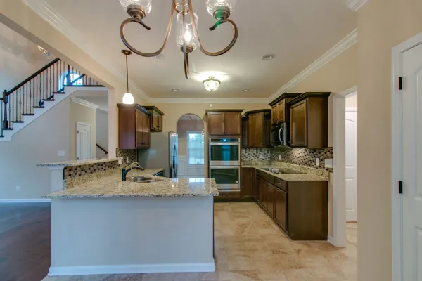 $434,900 | 855 Price Lane, Clarksville, TN 37040