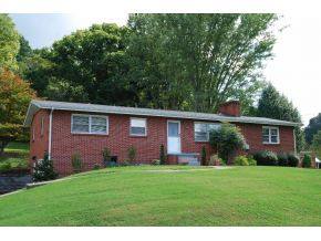 5609 Inca Lane Kingsport, TN 37664 - Photo 1 of 17 Photo 1