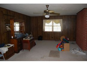 5609 Inca Lane Kingsport, TN 37664 - Photo 15 of 17 Large DenFamily Room