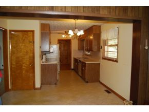 5609 Inca Lane Kingsport, TN 37664 - Photo 9 of 17 Nice Kitchen