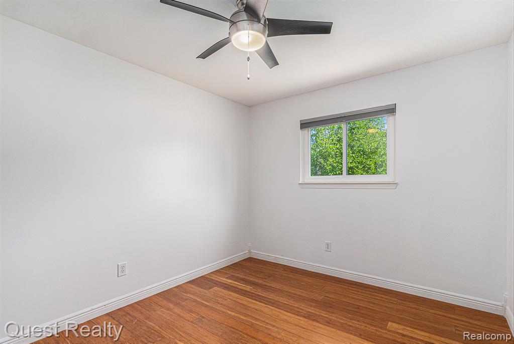 8263 Smethwick Road Sterling Heights, MI 48312 - Photo 15 of 25