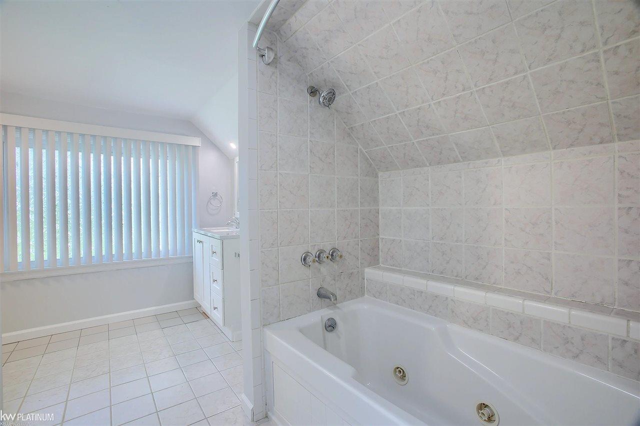 8511 24 Mile Road Shelby, MI 48316 - Photo 11 of 23
