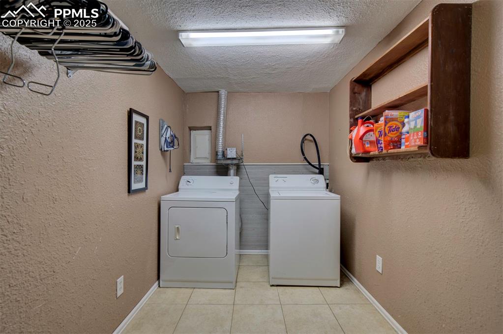 61 Louis Nelson Road Pueblo, CO 81001 - Photo 31 of 50 a utility room with dryer and washer