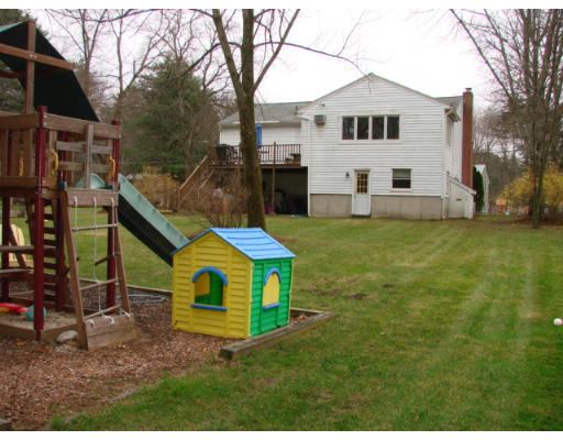 20 Marjorie Road Burlington, MA 01803 - Photo 3 of 24 Gallery Image 3