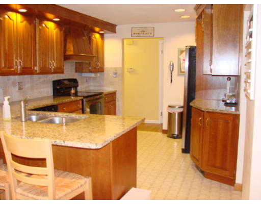 20 Marjorie Road Burlington, MA 01803 - Photo 4 of 24 Gallery Image 4