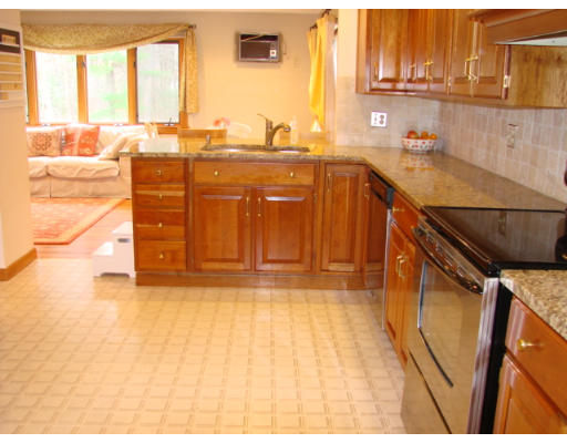 20 Marjorie Road Burlington, MA 01803 - Photo 5 of 24 Gallery Image 5