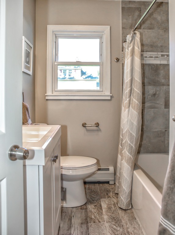 39 Kent Street West Springfield, MA 01089 - Photo 12 of 24