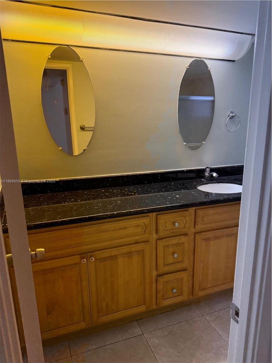 1710 Northeast 191st Street, Unit 2083 Miami, FL 33179 - Photo 36 of 36