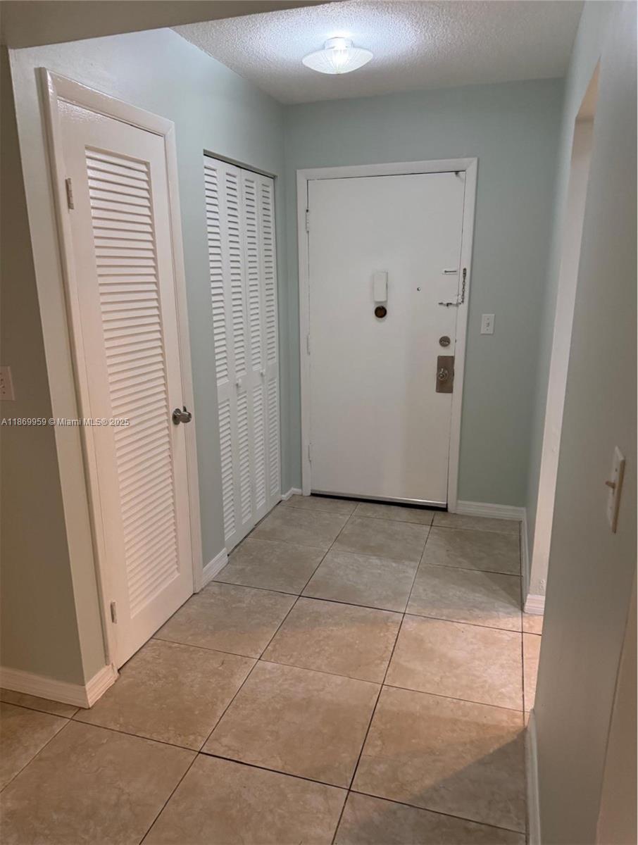 1710 Northeast 191st Street, Unit 2083 Miami, FL 33179 - Photo 10 of 36