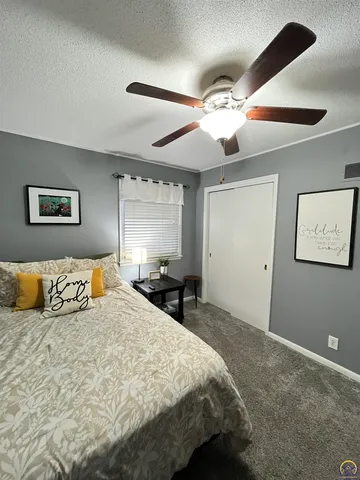 $285,000 | 3337 Southwest Arrowhead Road, Topeka, KS 66614