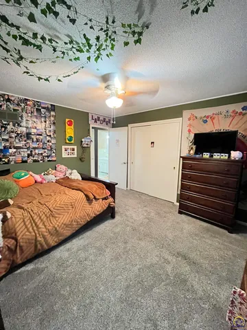 $285,000 | 3337 Southwest Arrowhead Road, Topeka, KS 66614