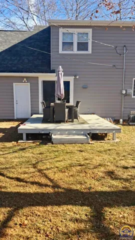 $285,000 | 3337 Southwest Arrowhead Road, Topeka, KS 66614