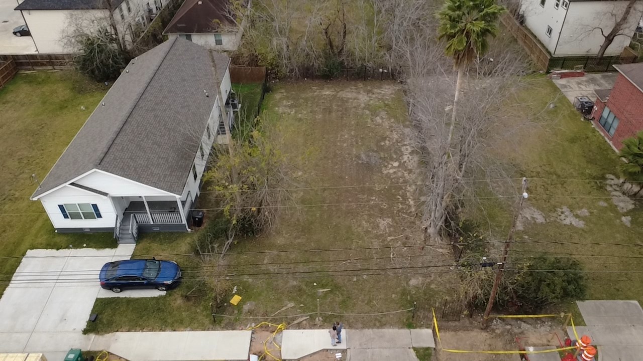 7812 Scott Street Houston, TX 77051 - Photo 2 of 6