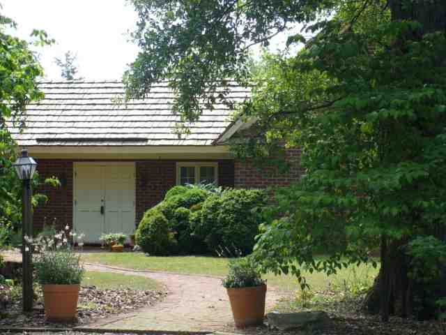 212 Thompson Road Pendleton, SC 29670 - Photo 2 of 21