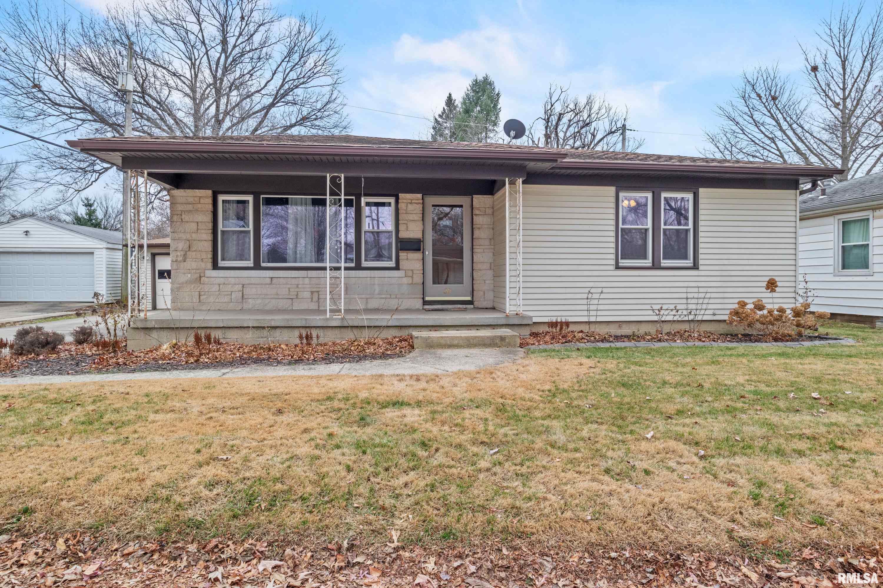 20 Alberta Lane Springfield, IL 62704 - Photo 1 of 27 Gallery Image 1