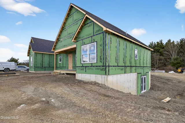 $524,900 | 734 Groveside Road, Pittstown, NY 12028