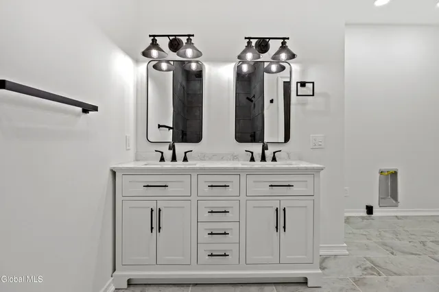 $524,900 | 734 Groveside Road, Pittstown, NY 12028