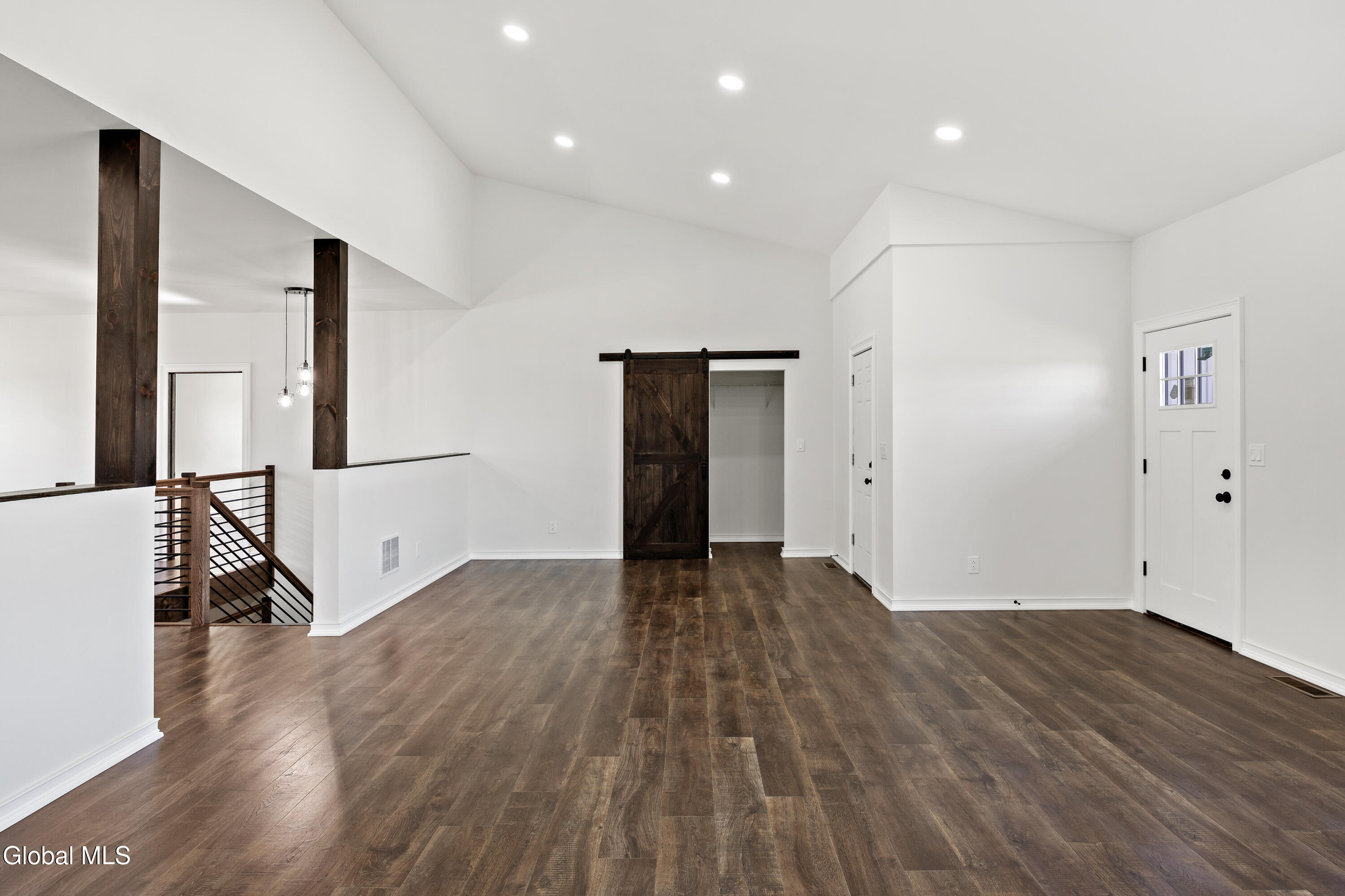 734 Groveside Road Pittstown, NY 12028 - Photo 8 of 64 1 (5)