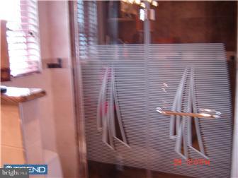 11232 Lockart Road Philadelphia, PA 19116 - Photo 11 of 12 Bathroom