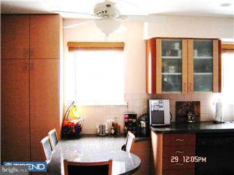 11232 Lockart Road Philadelphia, PA 19116 - Photo 3 of 12 Kitchen