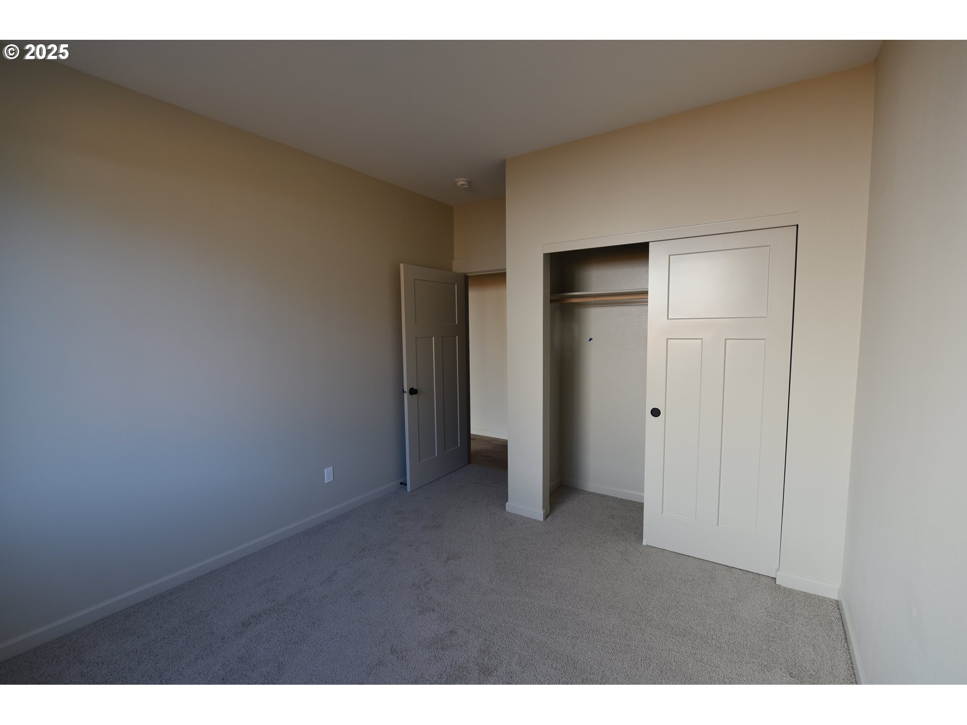 871 Oakleaf Way Silverton, OR 97381 - Photo 11 of 12 Bedroom, Owner's Suite