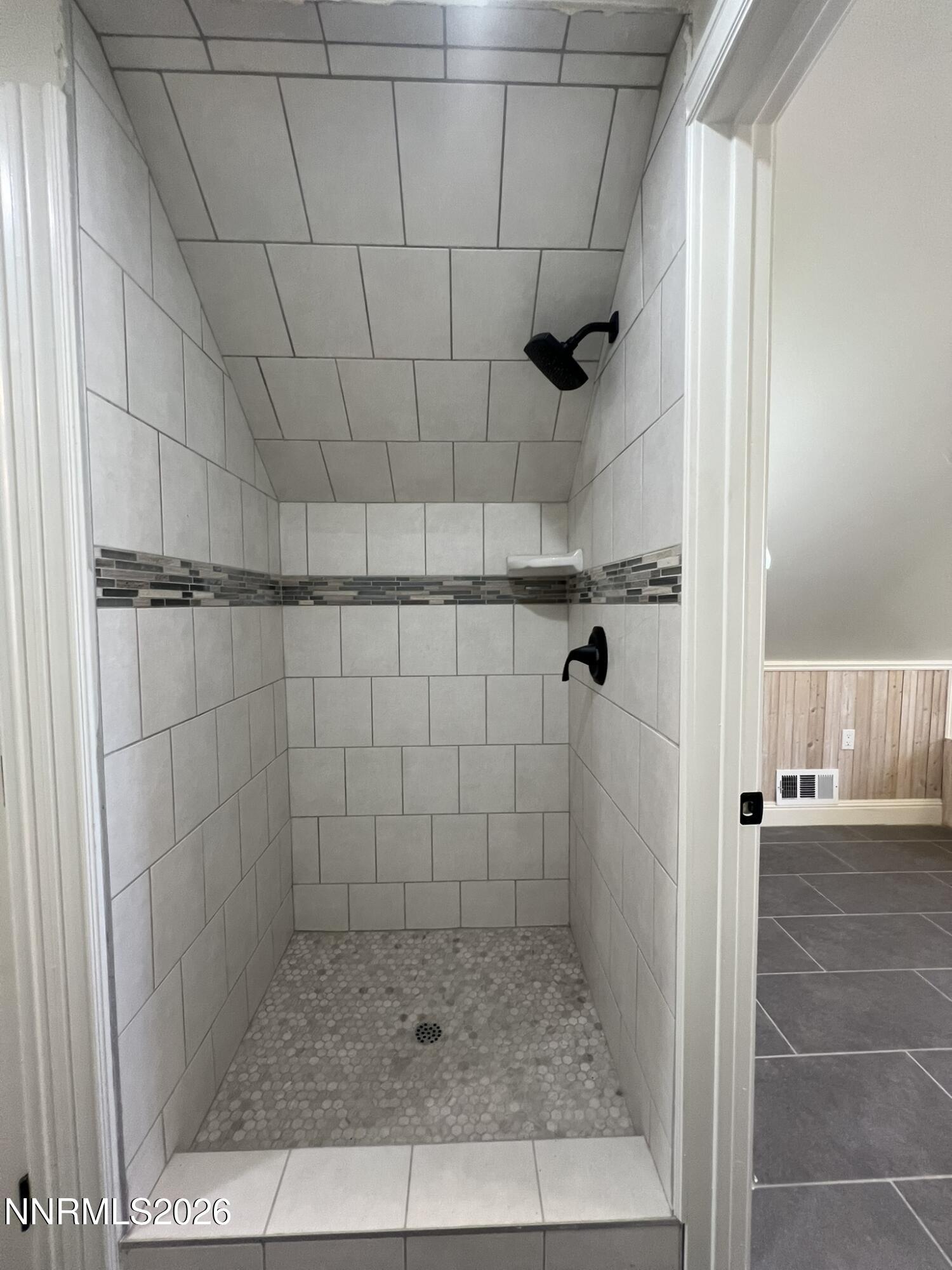 1832 H Street Sparks, NV 89431 - Photo 15 of 15 a bathroom with a shower