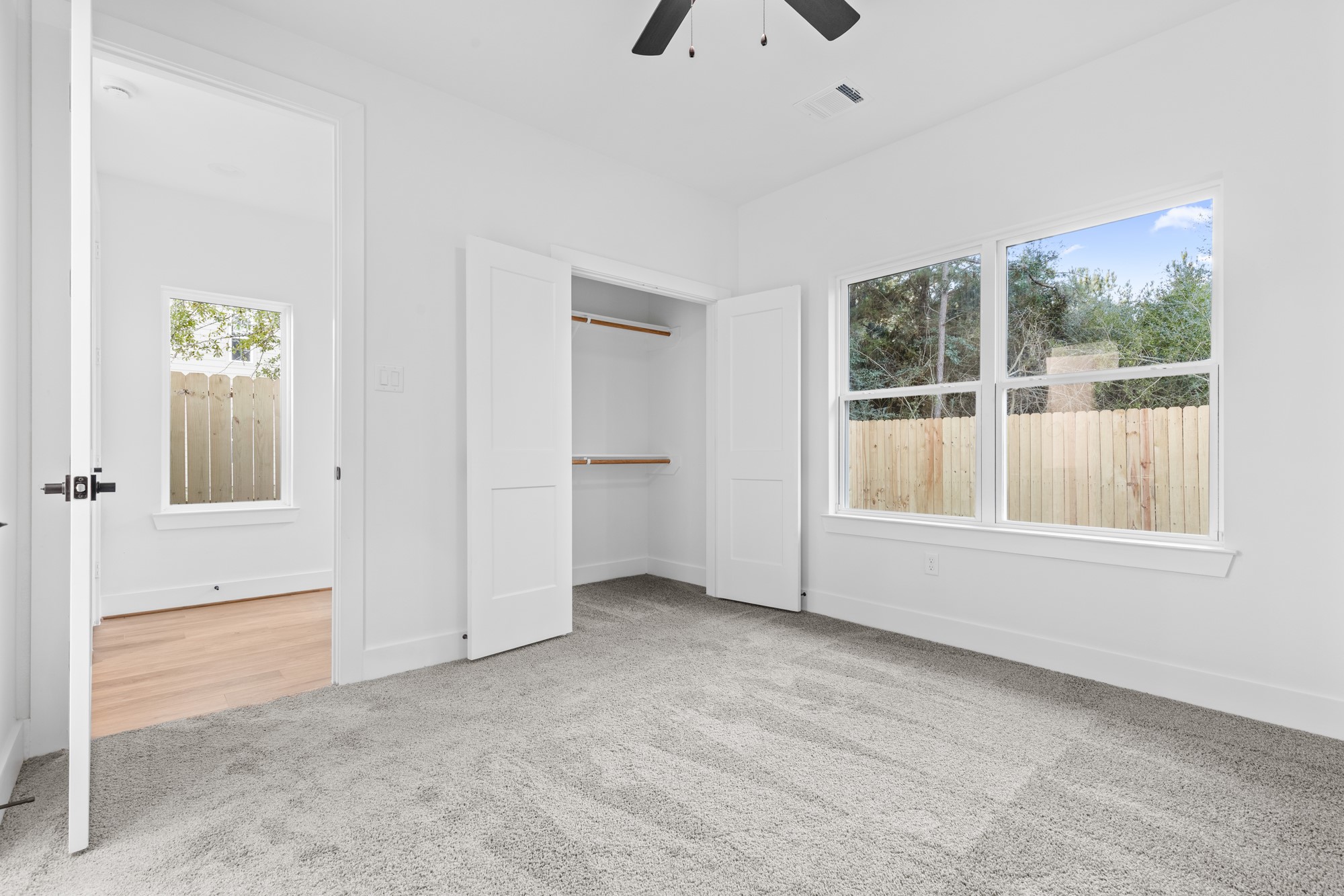 8403 Sunnyhill Street Houston, TX 77088 - Photo 12 of 27