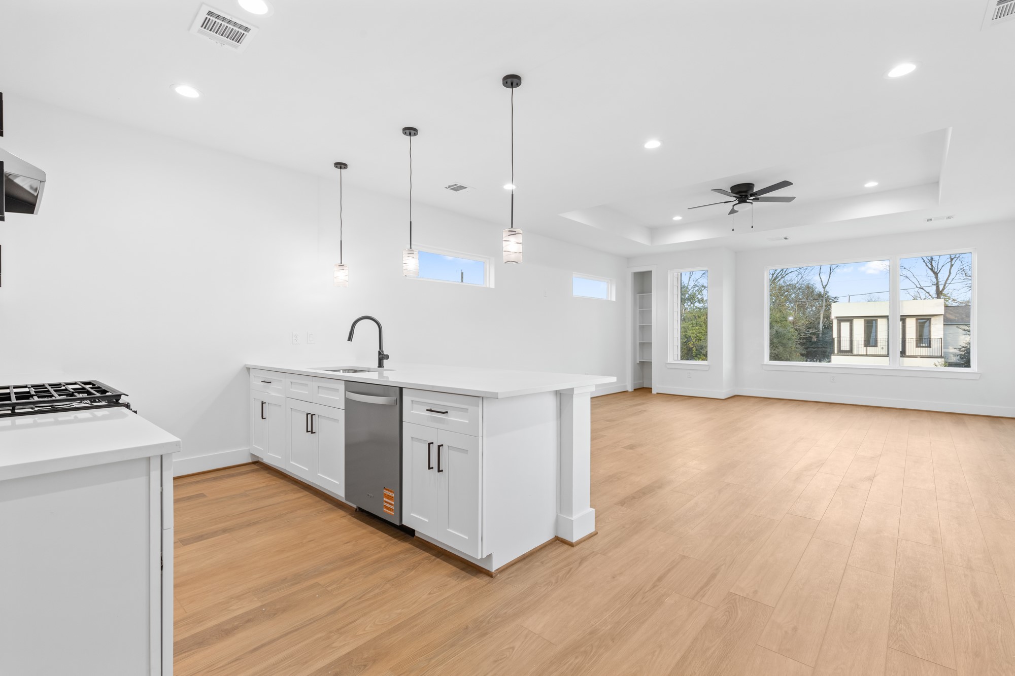 8403 Sunnyhill Street Houston, TX 77088 - Photo 20 of 27