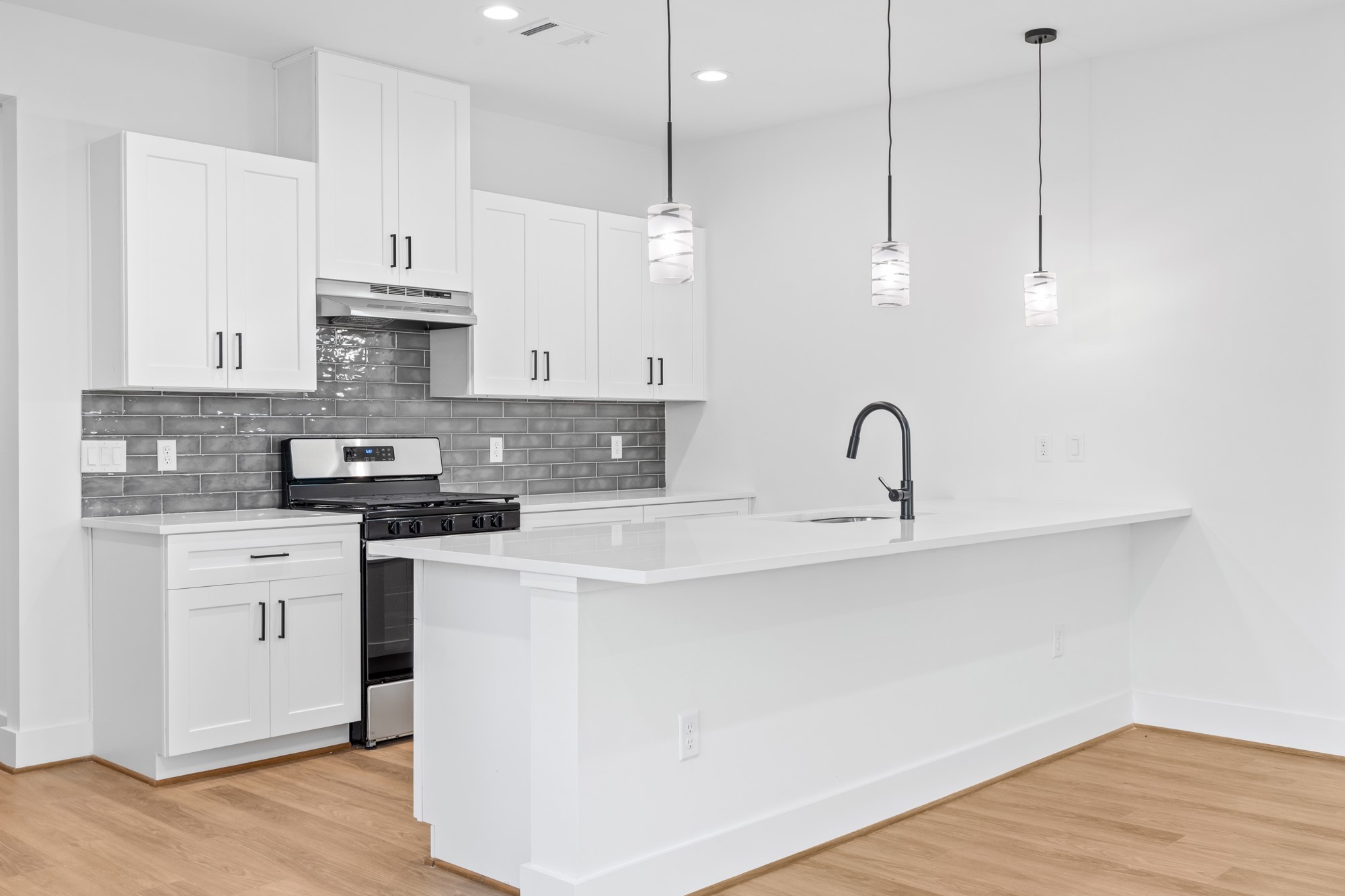 8403 Sunnyhill Street Houston, TX 77088 - Photo 22 of 27