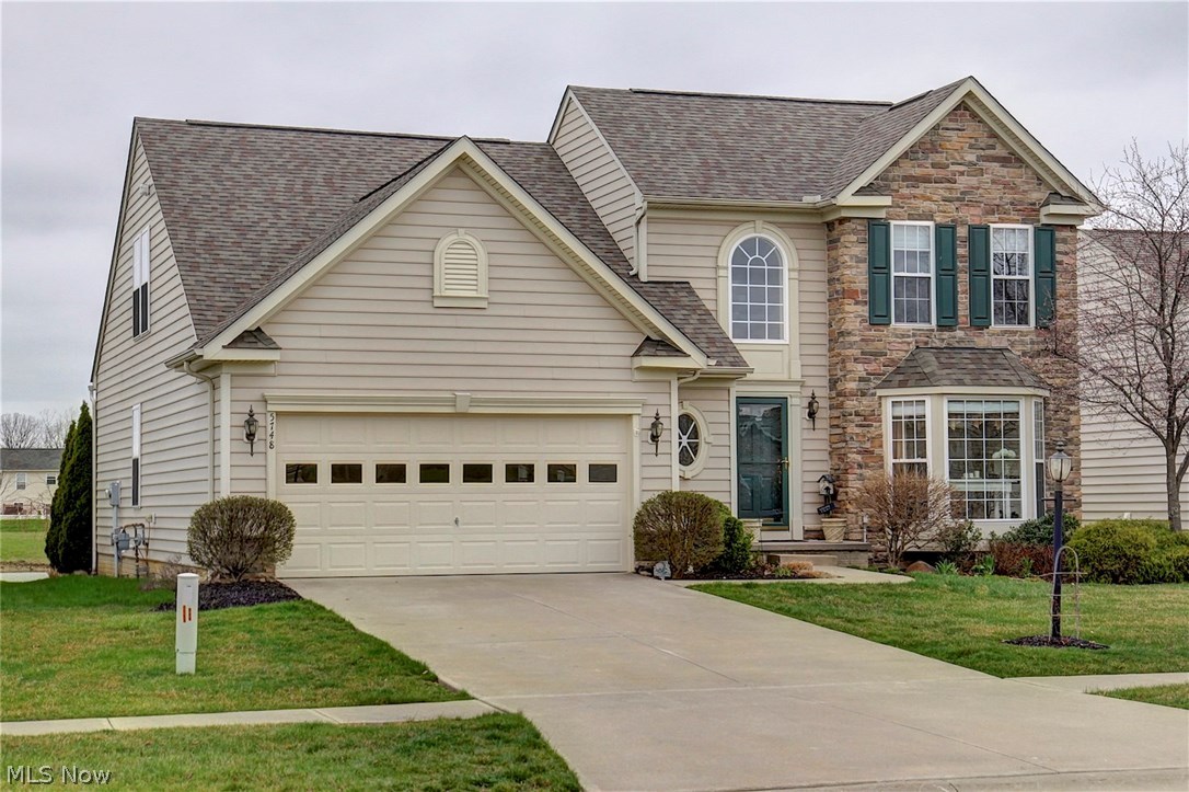 5748 Overlook Way North Ridgeville, OH 44039 - Photo 2 of 35 Gallery Image 2