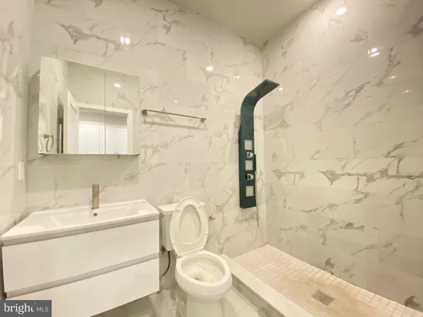 $1,595 | 1 West Main Street, Unit 903, Norristown, PA 19401