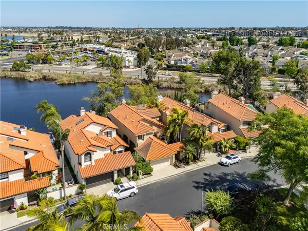 $1,499,000 | 5748 Madrid Lane, Long Beach, CA 90814