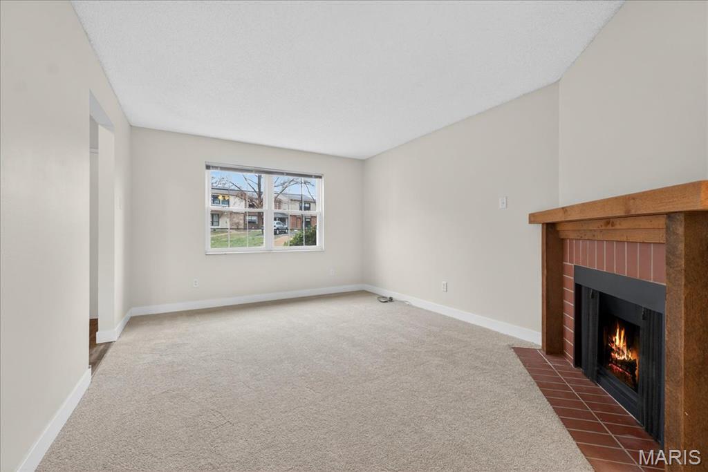 2327 Hidden Meadow Lane Ballwin, MO 63021 - Photo 9 of 31