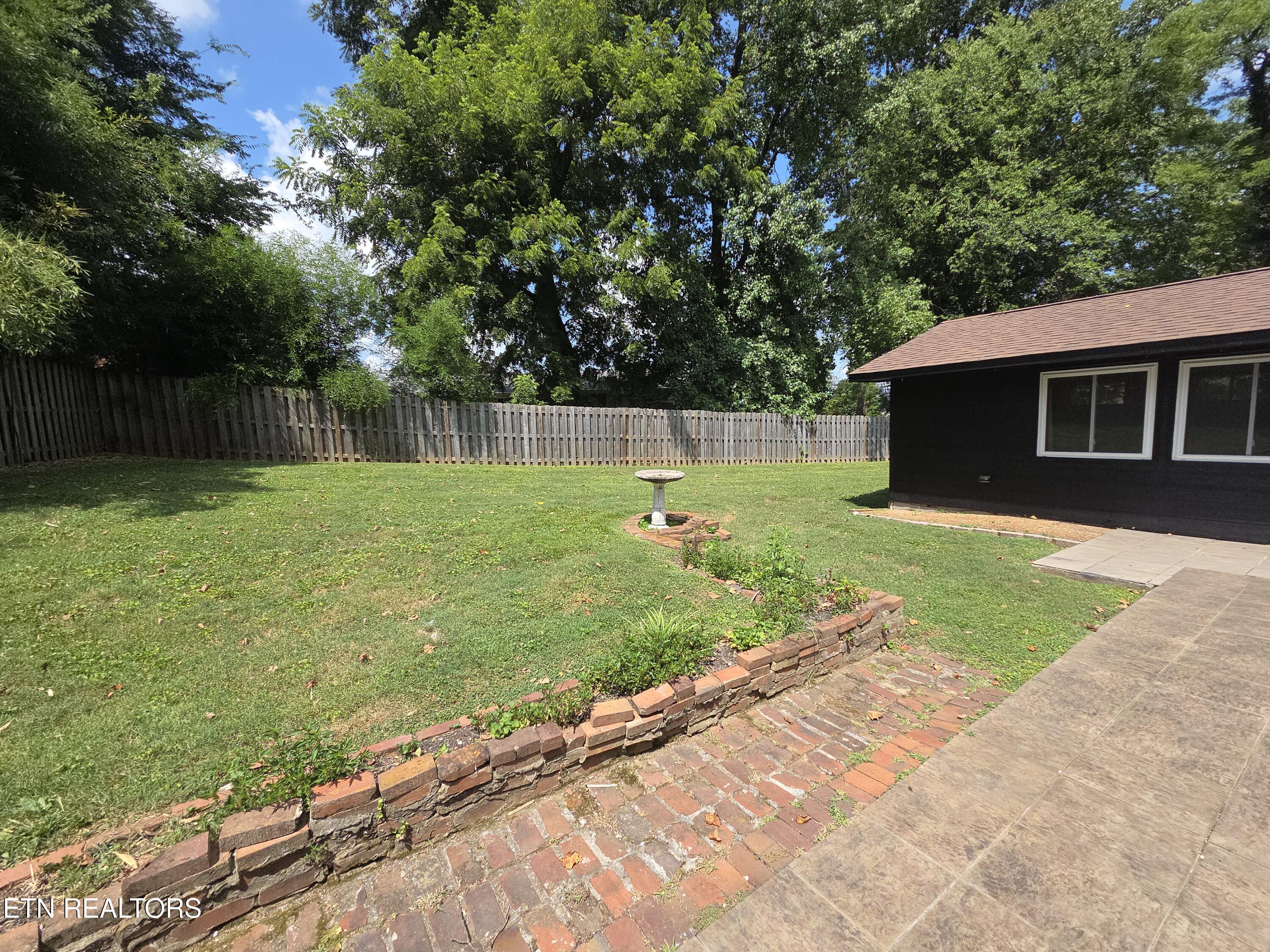 205 Brandon Road Knoxville, TN 37922 - Photo 12 of 13 20250712_114938