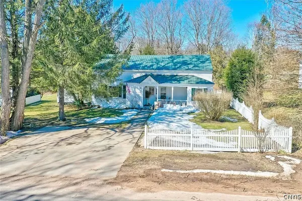 $219,900 | 85 Center Street, Constantia, NY 13042