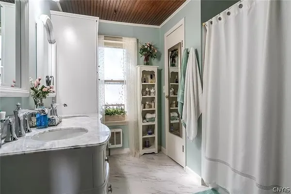 $219,900 | 85 Center Street, Constantia, NY 13042